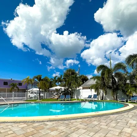 1K Bed Studio Apt With Shared Pool 06 Clearwater Exterior photo